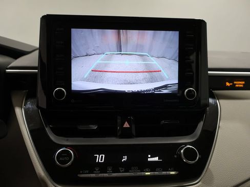 Used 2022 Toyota Corolla LE w/ Carpet Mat Package (TMS) FWD image 26