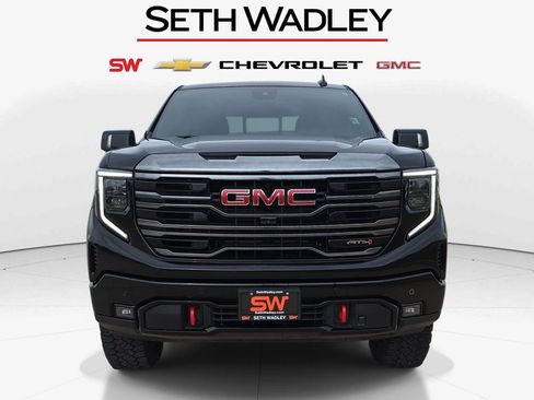 Used 2024 GMC Sierra 1500 AT4 w/ Technology Package AWD/4WD image 2
