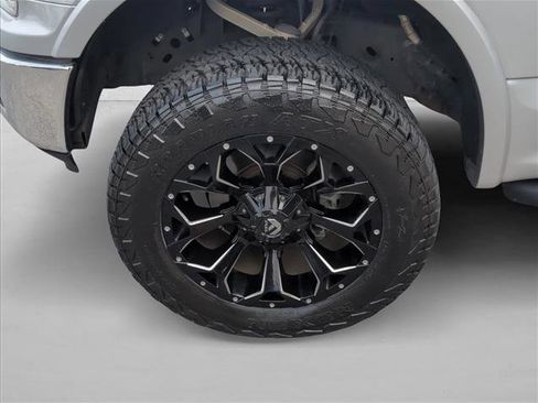 Used 2019 Ford F150 Lariat AWD/4WD image 24