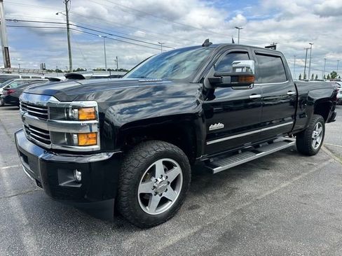 Used 2016 Chevrolet Silverado 2500 High Country w/ Duramax Plus Package AWD/4WD image 11