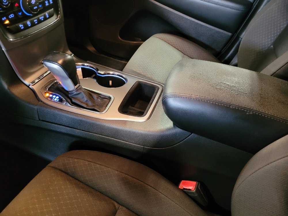 Used 2019 Jeep Grand Cherokee Laredo RWD image 26