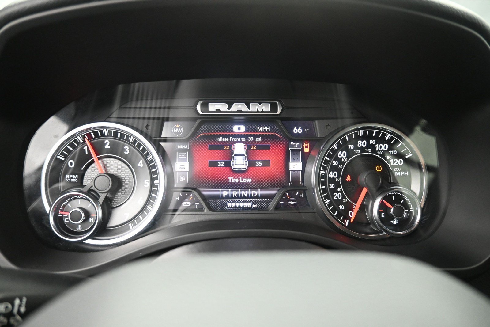 Used 2023 RAM 1500 Big Horn RWD image 32