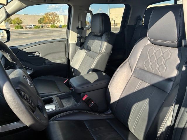 Certified 2024 Nissan Frontier SL w/ Technology Package AWD/4WD image 12