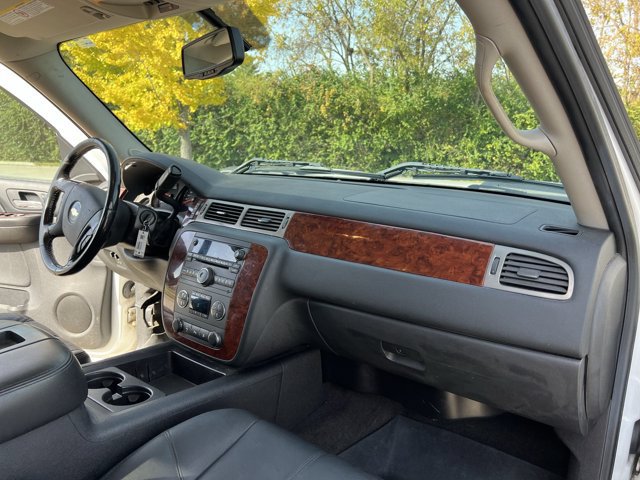 Used 2009 Chevrolet Silverado 2500 LTZ w/ Safety Package AWD/4WD image 29