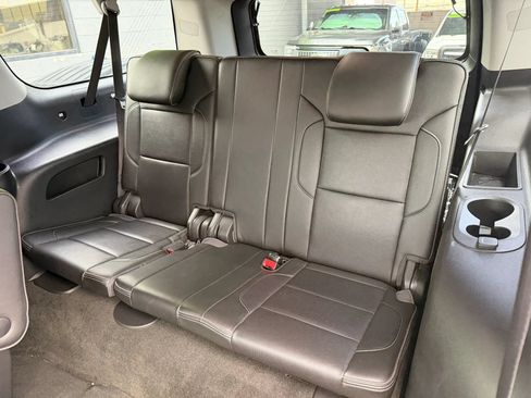 Used 2019 GMC Yukon XL Denali w/ Open Road Package AWD/4WD image 17