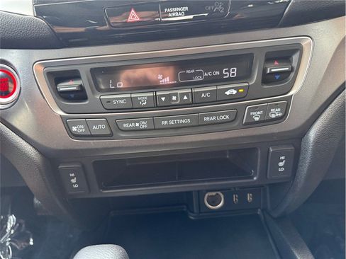 Used 2018 Honda Pilot EX-L image 19