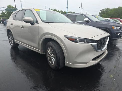 Used 2025 MAZDA CX-5 AWD 2.5 S w/ Select Package image 3