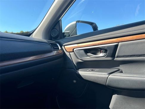 Used 2021 Honda CR-V Touring image 18