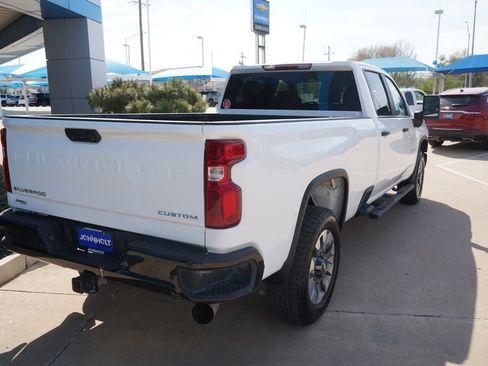 Used 2025 Chevrolet Silverado 2500 Custom w/ Custom Value Package AWD/4WD image 11