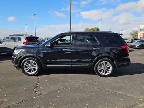Used 2019 Ford Explorer Limited w/ Ford Safe & Smart Package image 9