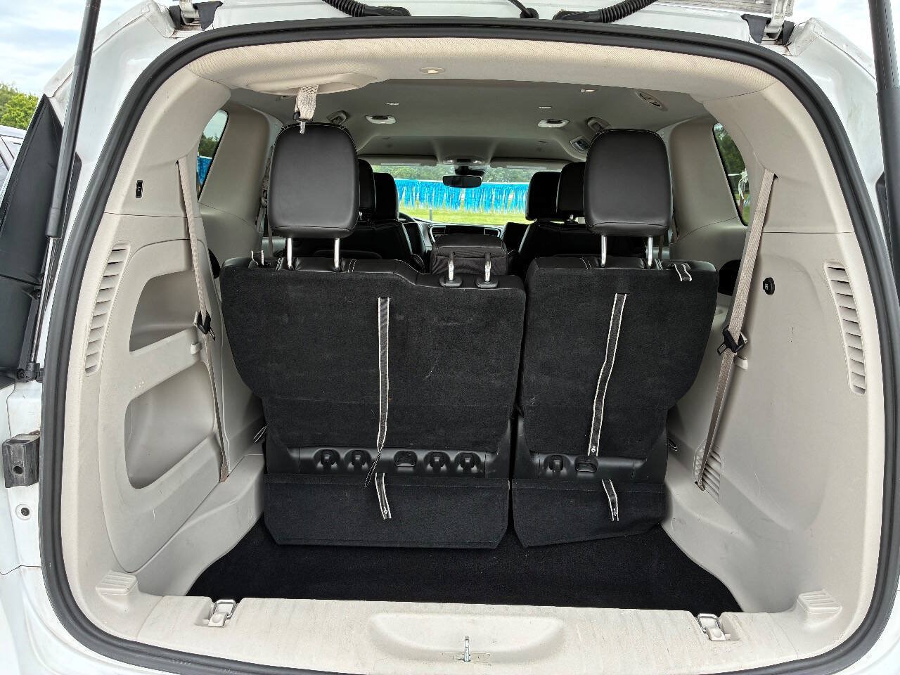 Used 2024 Chrysler Pacifica Touring-L FWD image 31