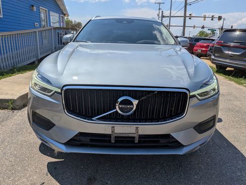 Used 2018 Volvo XC60 T6 Momentum w/ Convenience Package AWD/4WD image 9