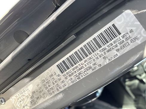 Used 2020 Jeep Wrangler Sport image 29