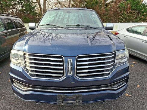 Used 2016 Lincoln Navigator Select image 3