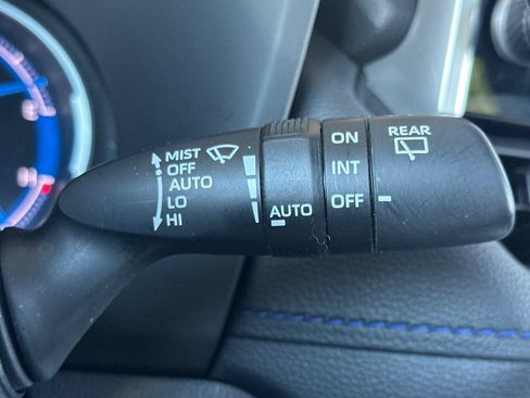 Used 2022 Toyota RAV4 XSE AWD/4WD image 38