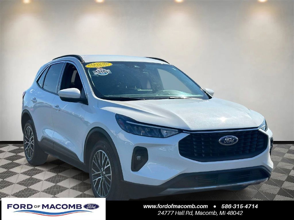 Certified 2023 Ford Escape SE FWD image 1