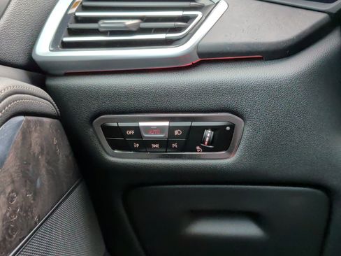 Used 2023 BMW X5 xDrive40i AWD/4WD image 23