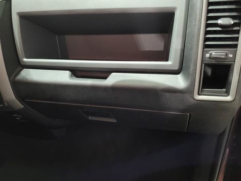 Used 2017 RAM 1500 ST w/ SXT Appearance Group image 50