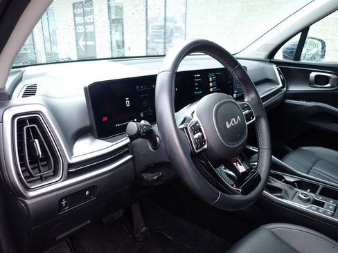 Certified 2024 Kia Sorento S w/ Panoramic Sunroof Package AWD/4WD image 15
