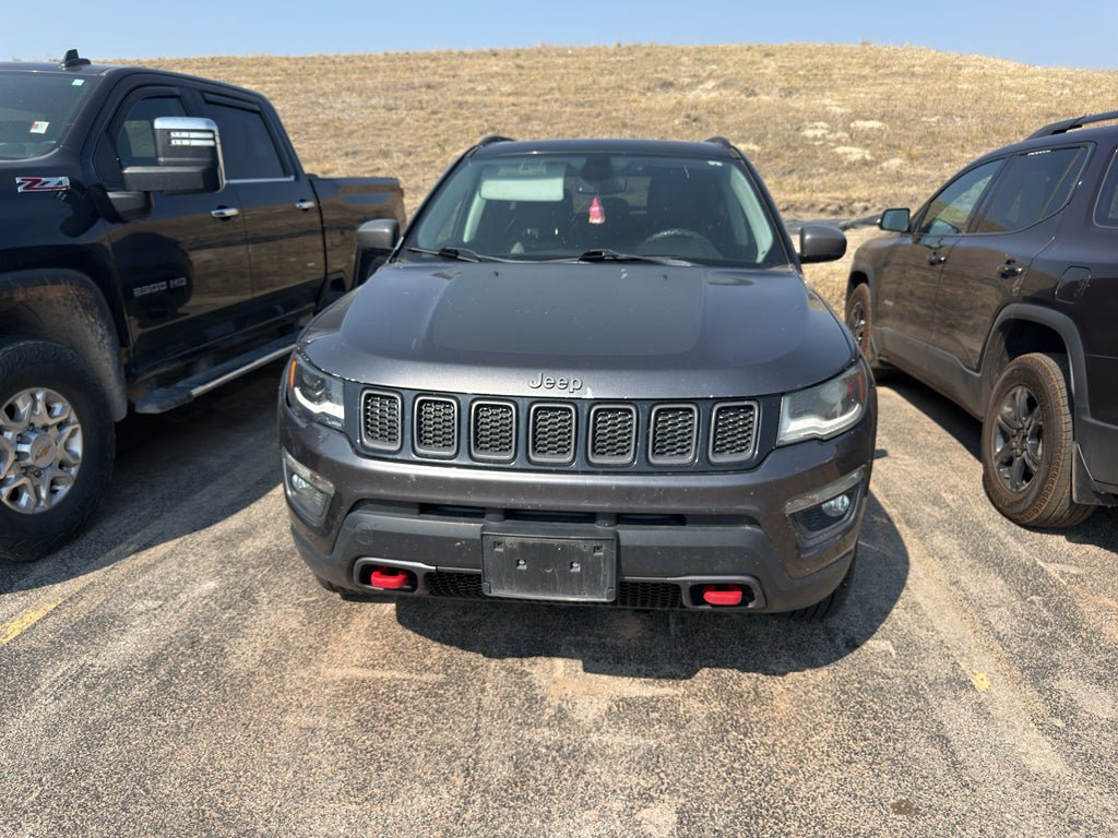 Used 2019 Jeep Compass Trailhawk w/ Leather Interior Group AWD/4WD image 2