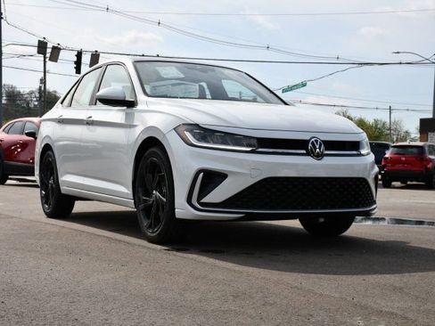 New 2026 Volkswagen Jetta SE FWD image 1