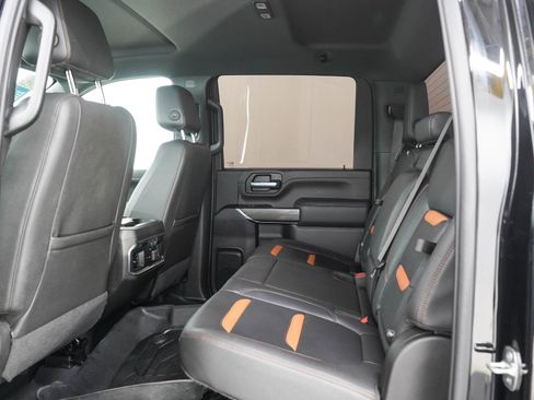 Used 2023 GMC Sierra 2500 AT4 AWD/4WD image 15