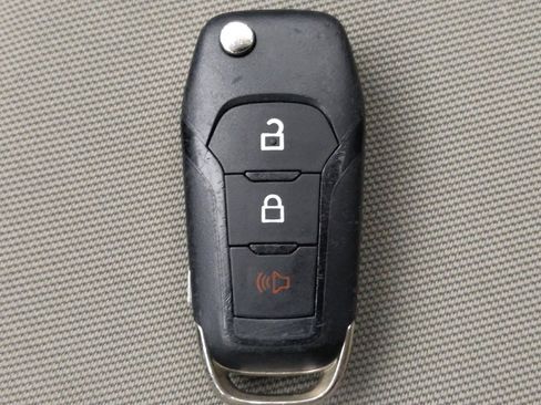 Used 2019 Ford EcoSport S FWD image 32