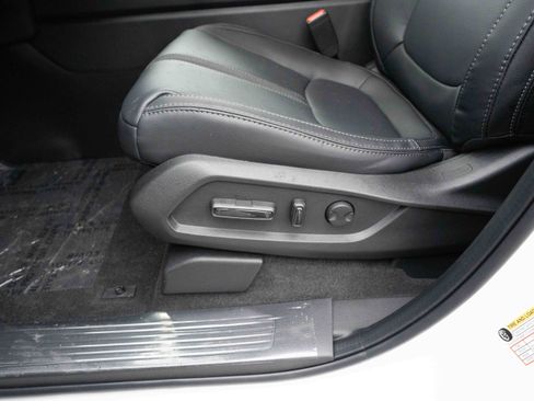 New 2025 Honda Pilot EX-L image 12