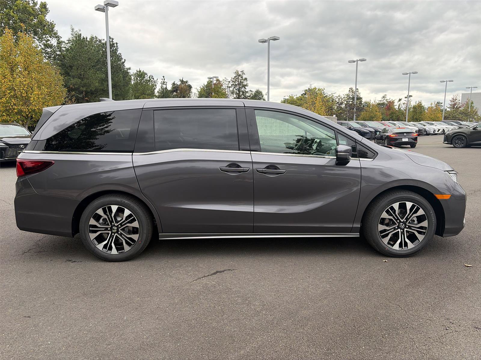 New 2027 Honda Odyssey Elite image 8