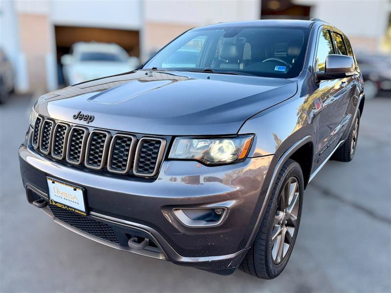 Used 2017 Jeep Grand Cherokee Limited 75th Anniversary AWD/4WD image 2