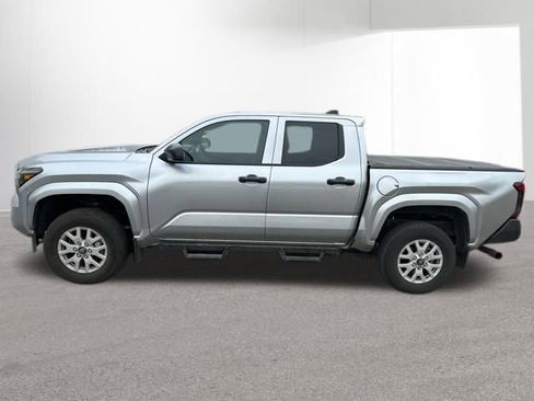 Used 2024 Toyota Tacoma SR image 1