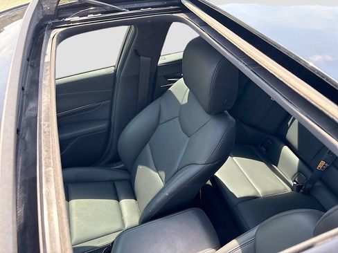 Used 2025 Cadillac CT4 Luxury w/ Sun And Sound Package RWD image 23