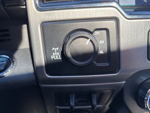 Used 2022 Ford F250 Platinum image 26