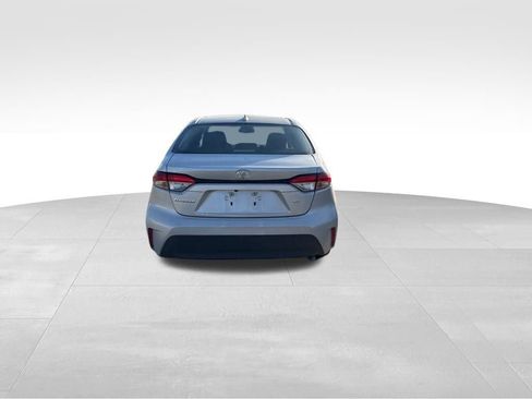 Used 2025 Toyota Corolla LE image 7