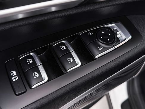 Used 2020 Kia Telluride LX AWD/4WD image 18