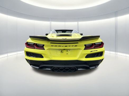 Used 2024 Chevrolet Corvette Z06 RWD image 4