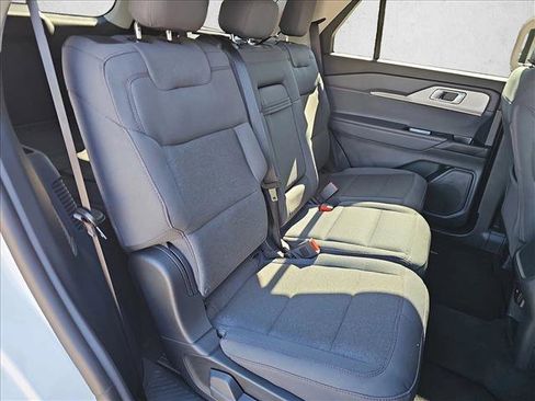 New 2026 Ford Explorer Active image 12