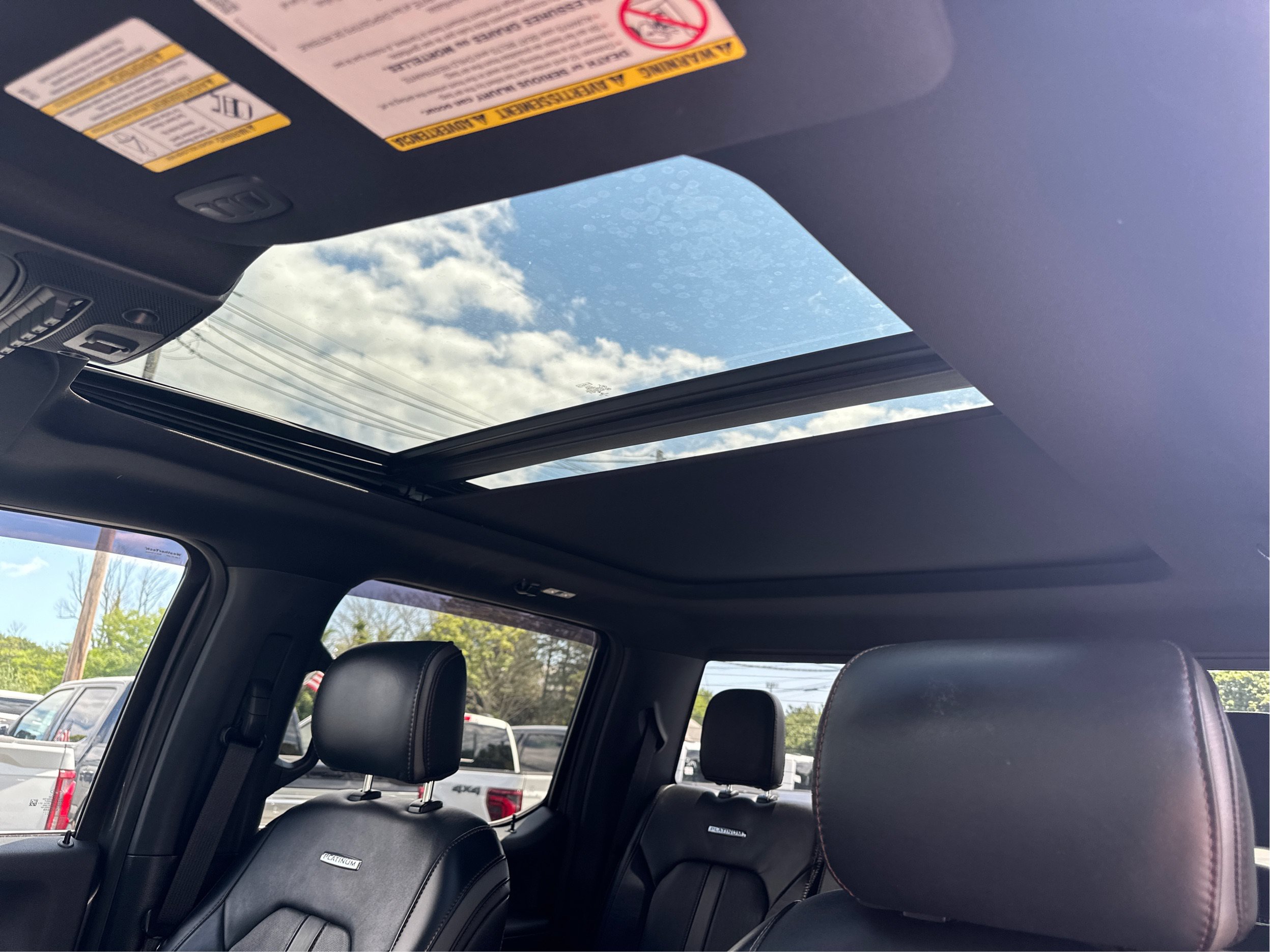 Used 2022 Ford F250 Platinum w/ FX4 Off-Road Package AWD/4WD image 23