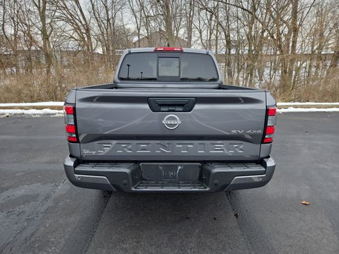 Used 2022 Nissan Frontier SV w/ Technology Package image 8