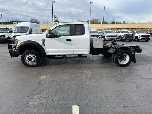 Used 2022 Ford F450 XL w/ Power Equipment Group image 5