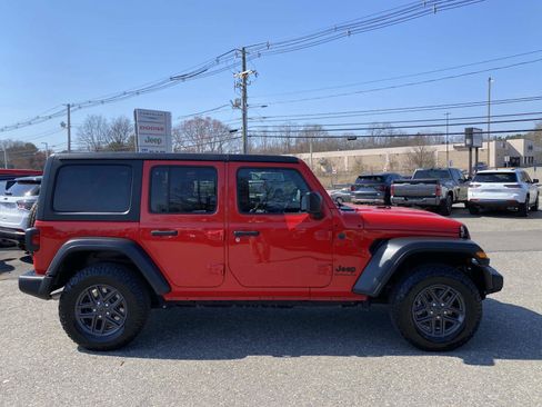 Certified 2025 Jeep Wrangler Unlimited Sport AWD/4WD image 2