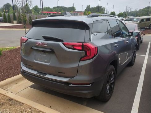 Used 2021 GMC Terrain SLE w/ Driver Convenience Package AWD/4WD image 10