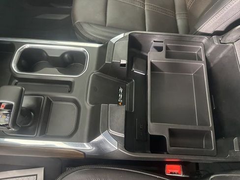 Used 2024 Chevrolet Silverado 1500 High Country image 38