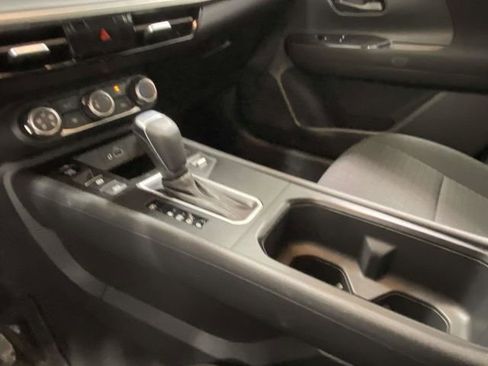 Used 2025 Nissan Kicks S image 16