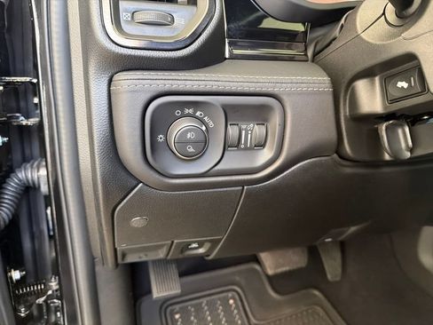 Used 2026 RAM 2500 Limited AWD/4WD image 52