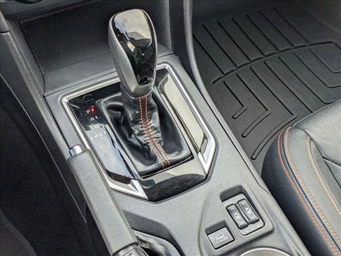 Used 2018 Subaru Crosstrek 2.0i Limited image 12