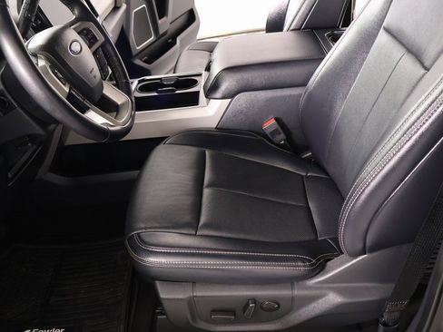 Used 2022 Ford F250 Lariat w/ Lariat Value Package image 12