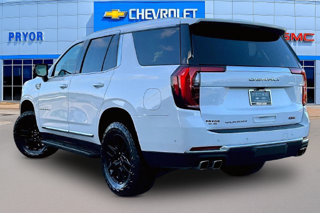 Used 2025 GMC Yukon Denali AWD/4WD image 4