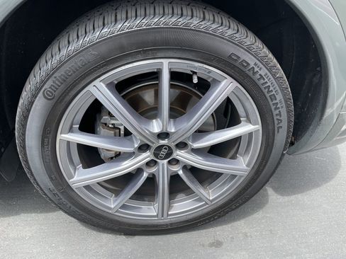 Used 2023 Audi Q5 e Premium Plus AWD/4WD image 3