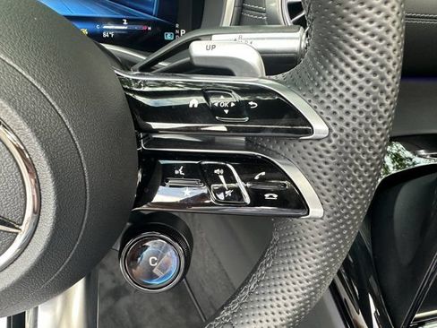 Used 2022 Mercedes-Benz SL 63 AMG 4MATIC image 30